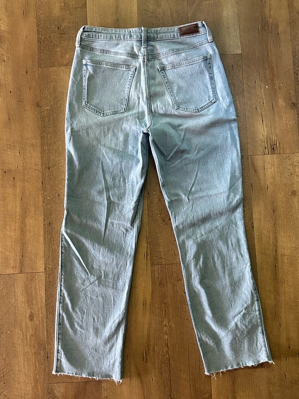 Hollister Ultra High Rise Vintage Straight Jeans Light Wash W28 L29 - Picture 2 of 15